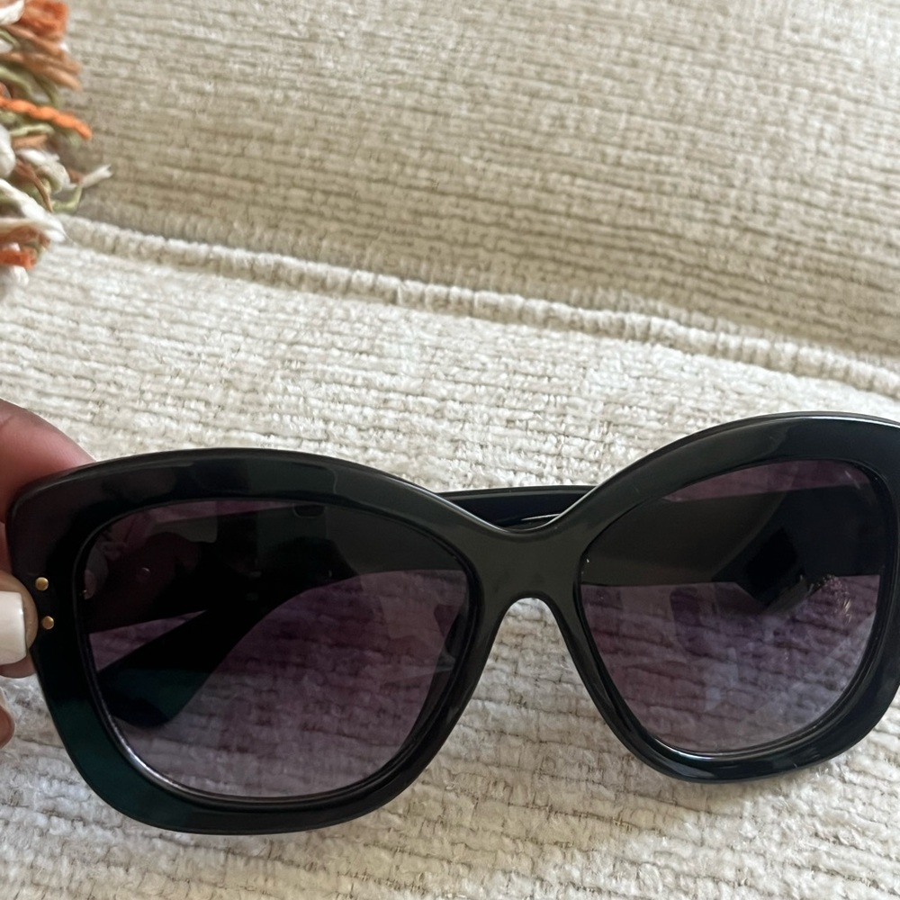 Judith Leiber Black Fashion Sunglasses